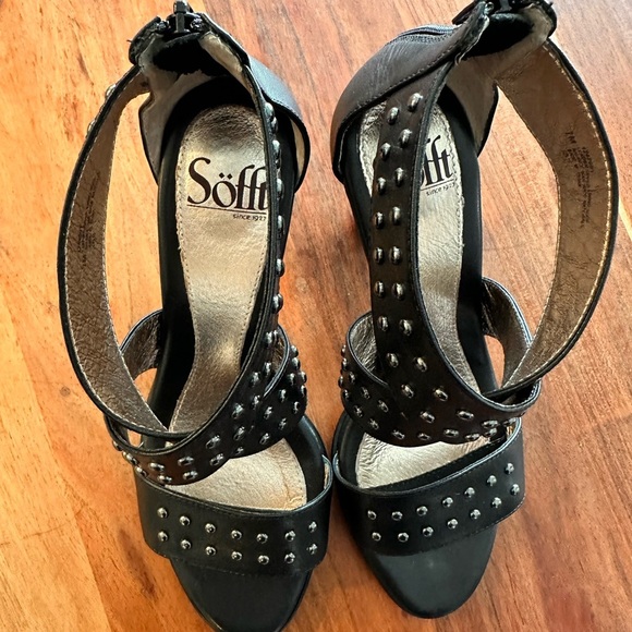 Sofft GAEA Black Strappy studded Heels - Picture 4 of 6